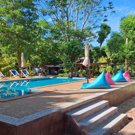 Pana Long Beach Resort - Sha Plus Ko Lanta Esterno foto