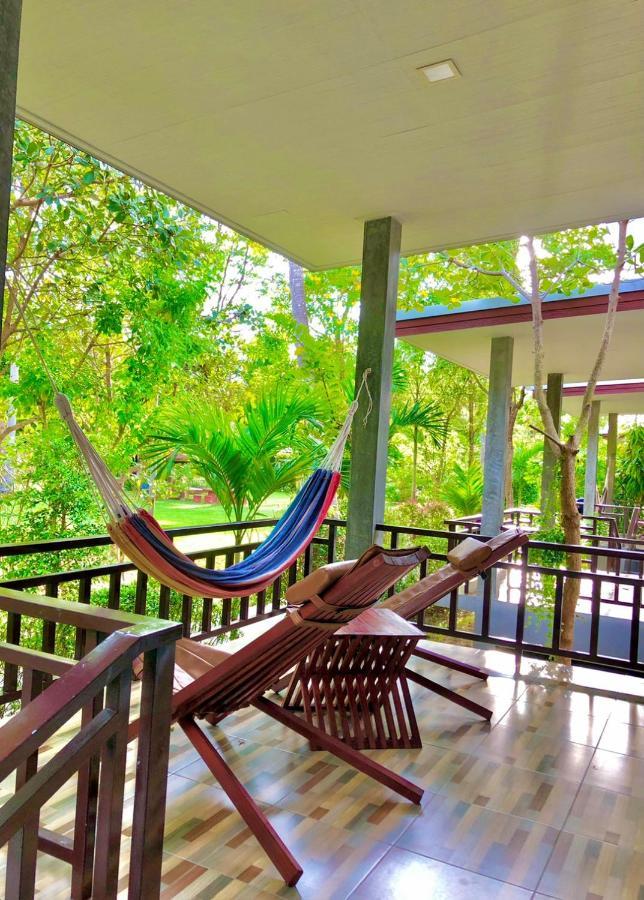 Pana Long Beach Resort - Sha Plus Ko Lanta Esterno foto