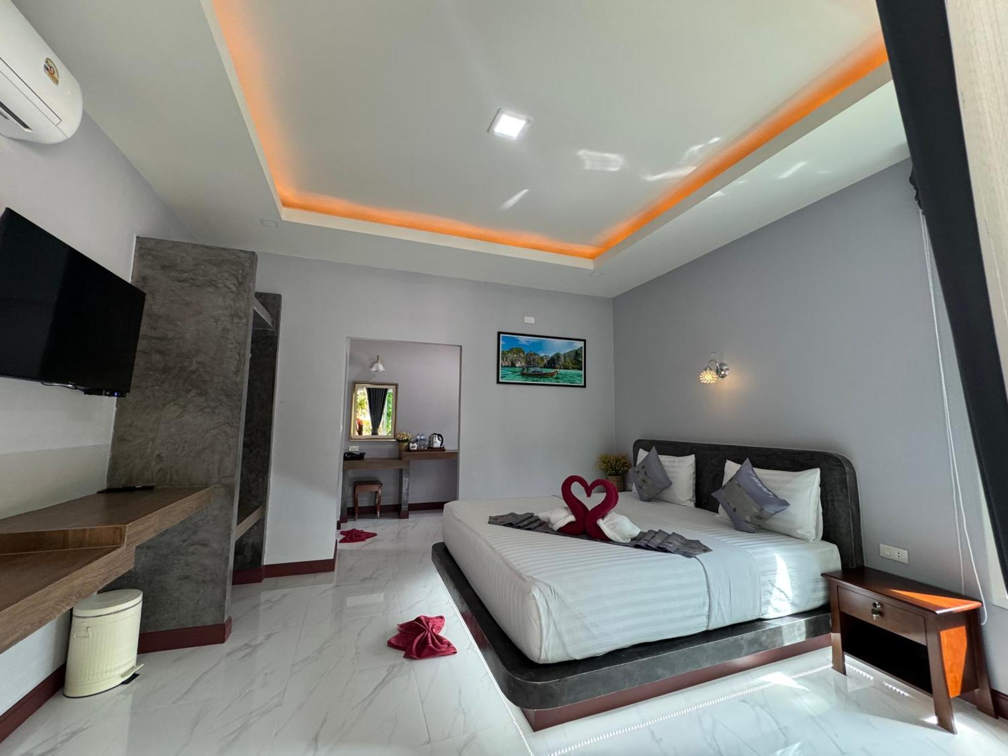 Pana Long Beach Resort - Sha Plus Ko Lanta Esterno foto