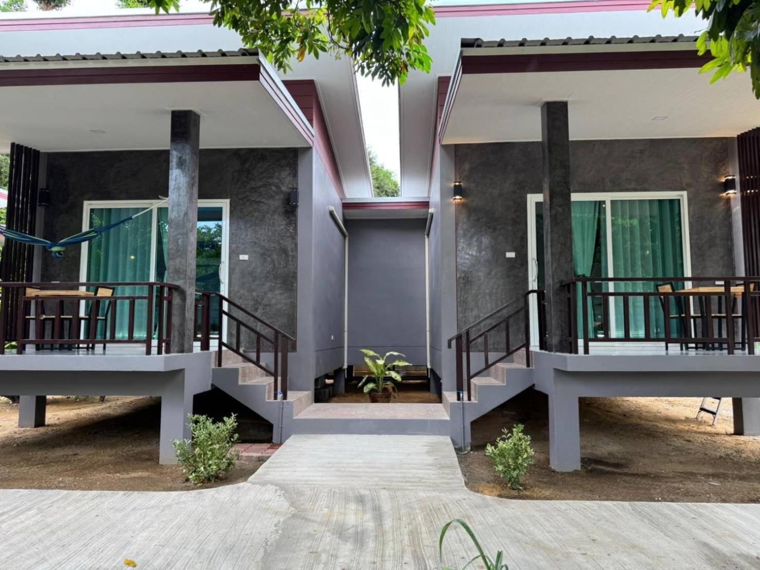 Pana Long Beach Resort - Sha Plus Ko Lanta Esterno foto